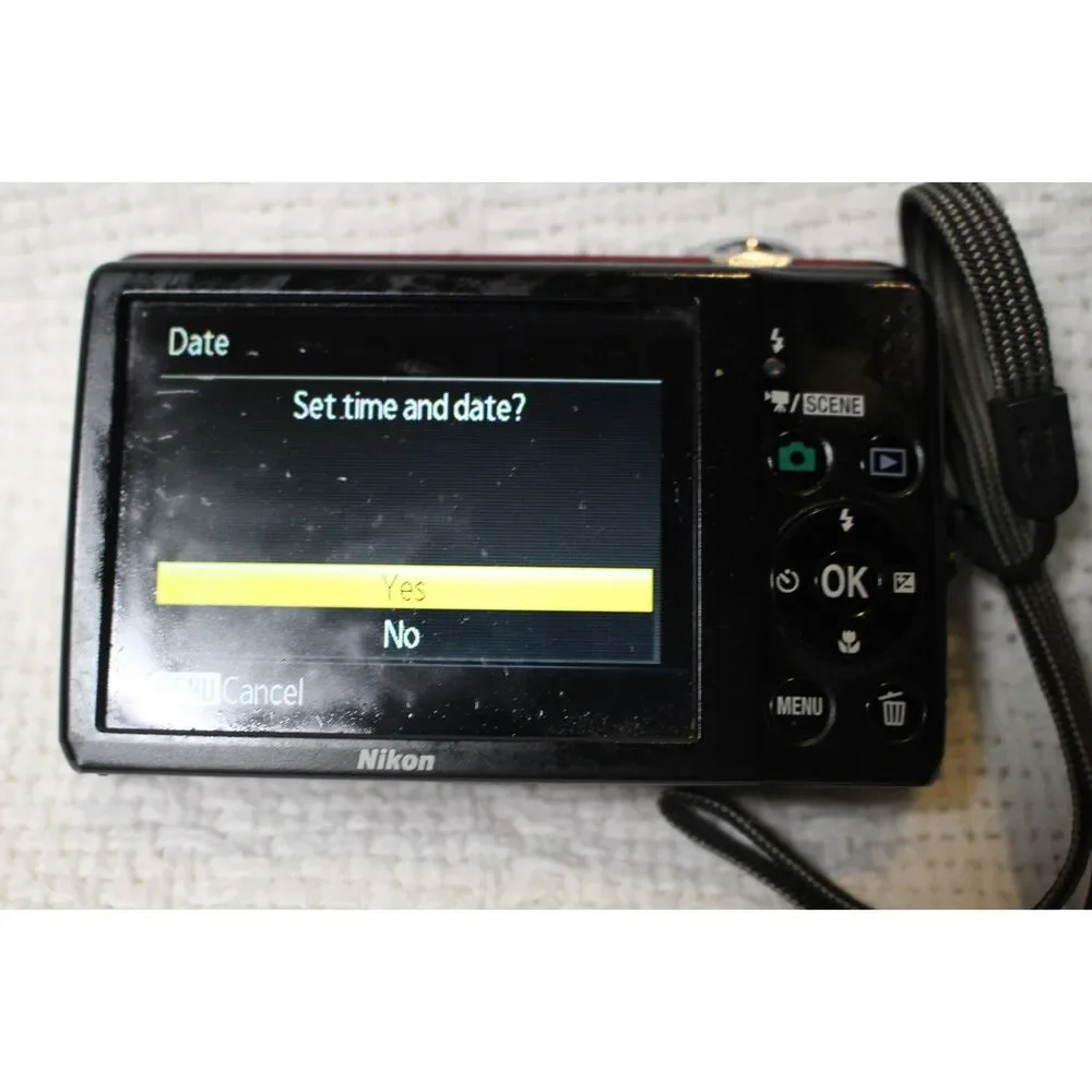 Nikon Coolpix L22 12.0MP Digital Red Camera,3.6 Optical Zoom,Manual (Pre-Owned)